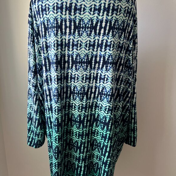 🌾CJ Banks Ombre Geometric Blouse, 3X - Stunning & Comfortable! - Picture 3 of 8
